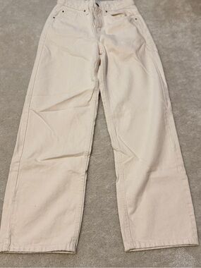 BDG Women's Straight-Leg Jeans in Light Cream